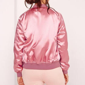 แจ็กเก็ตบอมเบอร์ผ้าใบซาตินสำหรับผู้ชายผู้หญิงใส่ได้ในฤดูหนาวโลโก้ด้านหน้ากันน้ำแบบกลับด้านได้ - Product Image 2