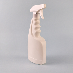 Vente en gros 500ml Lavage PE Vaporisateur Avec Bouchon De Pulvérisation Vide En Plastique Bouteille De Gradation Appareils Ménagers Manufacture d'Emballage - Product Image 1