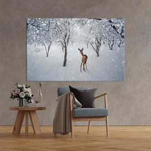 Impresión en Lienzo de Ciervos Invernales: Arte Mural con Diseño Gráfico de Bosque Nevado, Lienzo Enrollado - Product Image 1