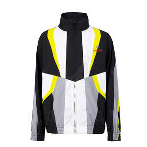 Nouvelle arrivée Ensemble coupe-vent pour hommes en polyester personnalisé entièrement tissé pour la saison d'hiver fabriqué par Capcan International - Product Image 2