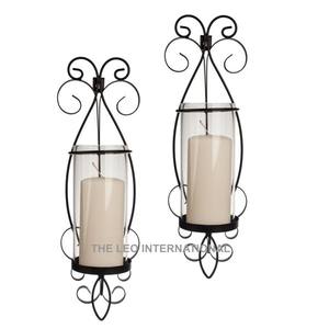 Lampes murales en métal doré, très vendues en Europe, pour décoration intérieure. - Product Image 3