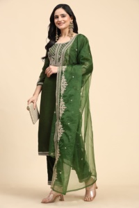 Trendmalls Femmes Vichitra Soie Broderie Ethnique Salwar Costume Ensemble Vert Kurta Pantalon avec Dupatta (G212) - Product Image 4