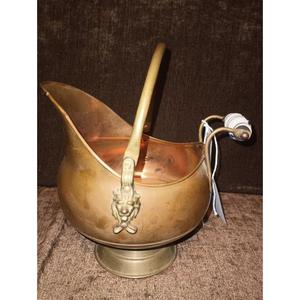 Seau à charbon en cuivre vintage authentique avec détails uniques Poignée robuste Accessoire de cheminée rustique pour intérieurs - Product Image 2