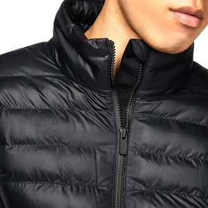 Veste matelassée résistante à l'eau fabriquée à la main par OEM et respirante de grande taille, doudoune au toucher pour adultes - Product Image 3