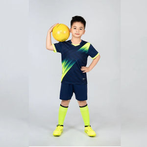 Conjunto de camiseta de fútbol personalizada, uniforme de fútbol por sublimación de diseño personalizado, Conjunto de camiseta de fútbol barata - Product Image 3