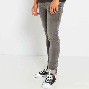 Pantalons jeans pour hommes de haute qualité Nouveau design Taille moyenne Style décontracté Couleur unie Prix de gros pour la vente en ligne - Product Image 2