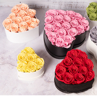 16 fleurs éternelles éternelles sans fin vraies roses conservées dans une boîte cadeau en forme de coeur pour les idées cadeaux de la Saint-Valentin 2024