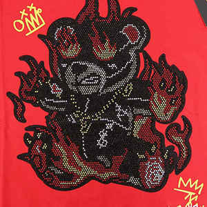 เสื้อยืดผู้ชายประดับเพชรเทียม ขายส่ง เสื้อยืดแขนสั้นคุณภาพสูง คอกลม สำหรับผู้ชาย ผลิตจากโรงงาน รับผลิตแบบ OEM - Product Image 5