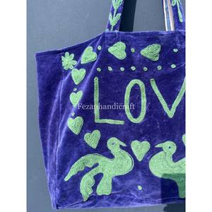 Bolsos de Terciopelo Bordados de Uzbekistán, Bolsos de Compras Grandes Hechos a Mano, Tamaño 18X18, Bolsa de Viaje para Mujer con Bolsillo Interior - Product Image 2