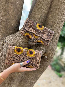 Cartera de Cuero Repujado a Mano Estilo Occidental, Cartera de Cuero Genuino con Diseño de Girasol, Cartera de Cuero Vacuno Genuino, Bolso de Mano Estilo Occidental para Mujer, Cartera de Lujo - Product Image 4