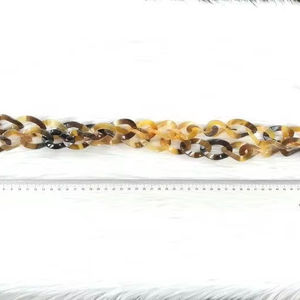 Collier de luxe en corne de buffle fait à la main, bijoux naturels et durables pour femmes, haute qualité - Product Image 1