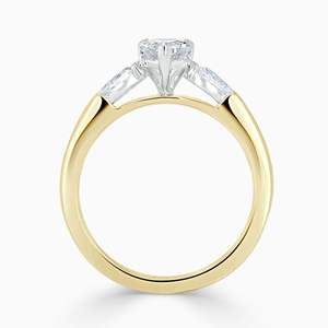 Anillo de Compromiso con Tres Piedras en Forma de Corazón para Mujer - Product Image 5