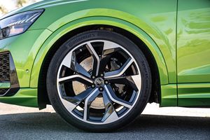 Offre Spéciale : Audi RS Q8 Twin-Turbo V8, AWD, modèle 2022, d'occasion, en excellent état - Prêt à être expédié - Product Image 5