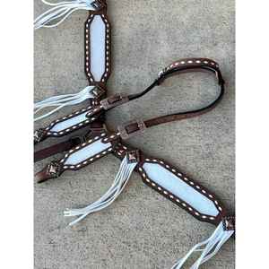 Conjunto de tachuelas elegantes de alta calidad Cabecera de caballo de cuero y cuello de pecho con ribete de pespunte - Product Image 1