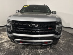 Chevrolet Tahoe Z71 V8 5.3L 4WD d'occasion propre 2025 - Product Image 2