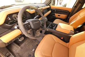 LAND ROVER DEFENDER 110 V8 2023 USADO, Volante a la Izquierda/Derecha - Product Image 3