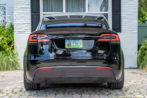 Tesla Model X Plaid 2022 Usado en Excelentes Condiciones - Product Image 1