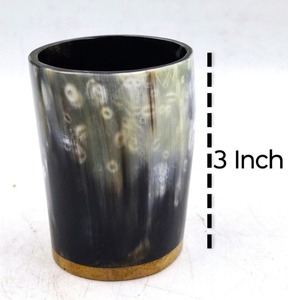 Vidrio de cuerno para beber, vidrio de cuerno para beber hecho a mano único con grabado a mano intrincado por J H, vidrio corto de cuerno para beber de 3 pulgadas - Product Image 6