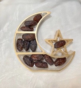 Plat de service en forme d'étoile de croissant de lune d'or, idéal pour les dates Ramadan, centre de table de l'Aïd et cadeaux islamiques d'Inde. - Product Image 4