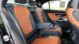 Autos Usados en PERFECTAS CONDICIONES, <span class=keywords><strong>Mercedes</strong></span>-Benz <span class=keywords><strong>Clase</strong></span> C <span class=keywords><strong>200</strong></span> AMG Premium Plus 2024, 1.5L RWD Sedán, Autos Usados Listos para Enviar <span class=keywords><strong>a</strong></span> Todo el Mundo - Product Image 4
