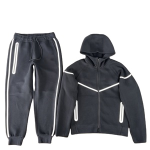 Survêtement athlétique de créateur pour hommes Ensemble deux pièces de haute qualité à la mode Idéal pour la course à pied Jogging Gym Workout Everyday Fashion - Product Image 1
