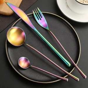 Nouveau design de coutellerie occidentale épaissie créative en acier inoxydable, ensemble de couteaux à poignée, fourchettes et cuillères pour la maison - Product Image 1