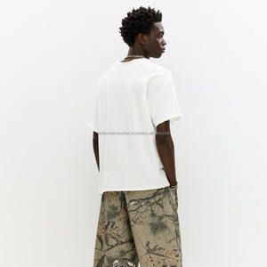 Vente en gros de T-shirts surdimensionnés en coton épais imprimés avec logo personnalisé T-shirts pour hommes - Product Image 4