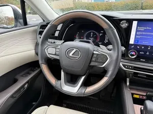 รถยนต์ Lexus RX 350 350 ปี 2023 ที่ได้รับการรับรอง - Product Image 6