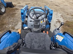 Tractor de Andar LS MT335H 2026 de 60HP con Caja de Cambios y Bomba de Motor - Product Image 5