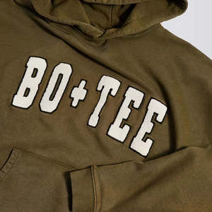 2025 estilo personalizado sudaderas con capucha para mujer Spandex tejido a prueba de viento número estampado contraste mangas Casual invierno sudaderas con capucha frontal - Product Image 5