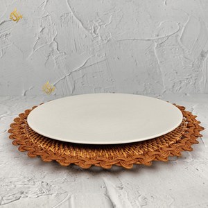 Ratán de alta calidad estándar bajo chapado cargador de ratán hecho a mano mantel para fiesta forma personalizada plato para servir comida en la India - Product Image 3