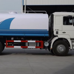 Camiones cisterna usados de primera calidad Motor diésel Transmisión manual Material de acero 6x4 6x6 Rueda motriz Capacidad de almacenamiento de combustible de agua - Product Image 2