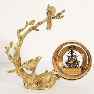 Luxe oiseau et arbre Design or horloge pièce maîtresse élégante Sculpture décorative pour bureau à domicile cadeau de mariage décor de Table - Product Image 1