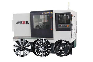 Torno CNC de 3 ejes para reparación de llantas de aleación automotrices de servicio medio, reparación de superficies con corte de diamante, Siemens CNC, portaherramientas de 8 estaciones - Product Image 3