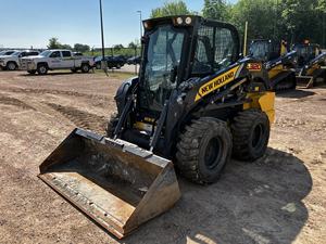 Venta Caliente, Precio de Fábrica, Minicargadoras Usadas NEW HOLLAND L320 con Bomba de Caja de Cambios y Rodamientos - 2001-4000 Horas de Uso - Product Image 4