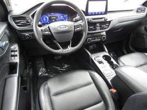 Ford Escape Hybrid Titanium 2022 Certificado Limpio - Product Image 3