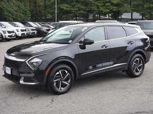 Incroyable Kia Sportage hybride LX AWD 2023 noir avec roues en alliage Sièges en cuir Système de navigation Démarrage à distance Toit ouvrant - Product Image 3