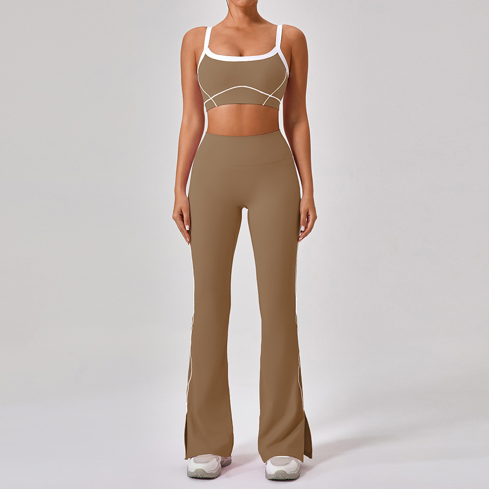 Ensemble tailleur pantalon doré