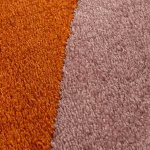 Alfombra de poliéster estampada en naranja y rosa Joli Wave para dormitorio, oficina, habitación de adolescentes - Product Image 3