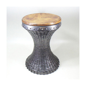 2025 Table basse en métal de luxe ultra-moderne au design exquis en bois et en métal pour les intérieurs d'hôtels et de centres de villégiature haut de gamme - Product Image 1