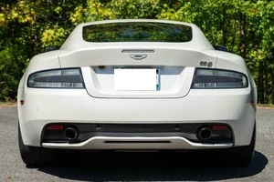 BEST SELLING 2015 A S T O N Martin DB9 Carbon Edition Coupé, 510 ch V12, Blanc Givre Matinal - Product Image 6
