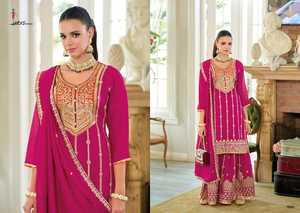 Traje Pakistaní de Terciopelo con Bordado Pesado, con Finas Hilas de Zari y Lentejuelas, Precio al por Mayor, el Más Vendido para Colección de Bodas - Product Image 4