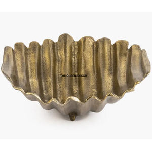 Moderno y Exclusivo Tazón de Aluminio con Diseño Único y Acabado Pulido para Servir Frutas, Dulces Secos y Chocolate - Product Image 5