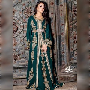 Belle robe de mariée marocaine avec des détails embellis, une silhouette gracieuse et un design du patrimoine culturel - Product Image 1