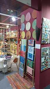 เสื่อปูโต๊ะแบบถักทำด้วยมือเป็นมิตรกับสิ่งแวดล้อมเสื่อปูโต๊ะแบบใช้แล้วทิ้งที่สามารถนำกลับมาใช้ใหม่ได้สำหรับรับประทานอาหารงานแต่งงานและตกแต่งบ้าน-ขายส่ง - Product Image 5