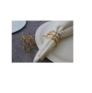 Servilletero de oro de diseñador de metal antiguo Durable disponible para el cliente Decore su mesa de comedor para cualquier reunión para vender - Product Image 1