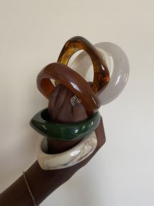 ชุดกำไลอะคริลิคหลากสีแบบอินเดียดั้งเดิม เป็นมิตรกับสิ่งแวดล้อม สำหรับงานปาร์ตี้ เครื่องประดับสำหรับผู้หญิง - Product Image 3