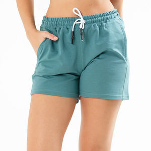 Shorts de sport pour femmes de haute qualité, sur mesure, taille élastique, designs uniques, respirants et légers - Product Image 2