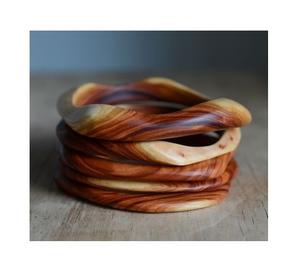 Juego de Brazaletes de Madera Hechos a Mano de Calidad Premium para Exportación, Acabado Pulido Suave, Joyería Tradicional de Moda para Mujer, Personalizado - Product Image 3