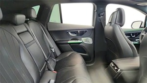รถยนต์ EQE SUV EQE 500 4MATIC 4 ประตู ขับเคลื่อนสี่ล้อ สภาพดี ใช้งานน้อย - Product Image 4